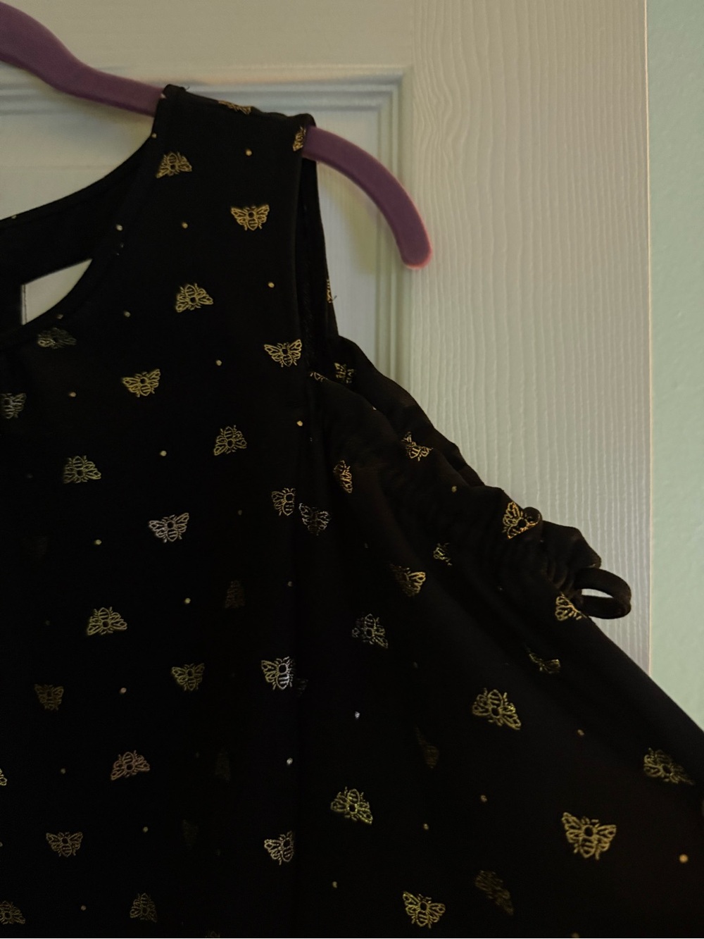 Cold shoulder long sleeve - Picture 2 of 4